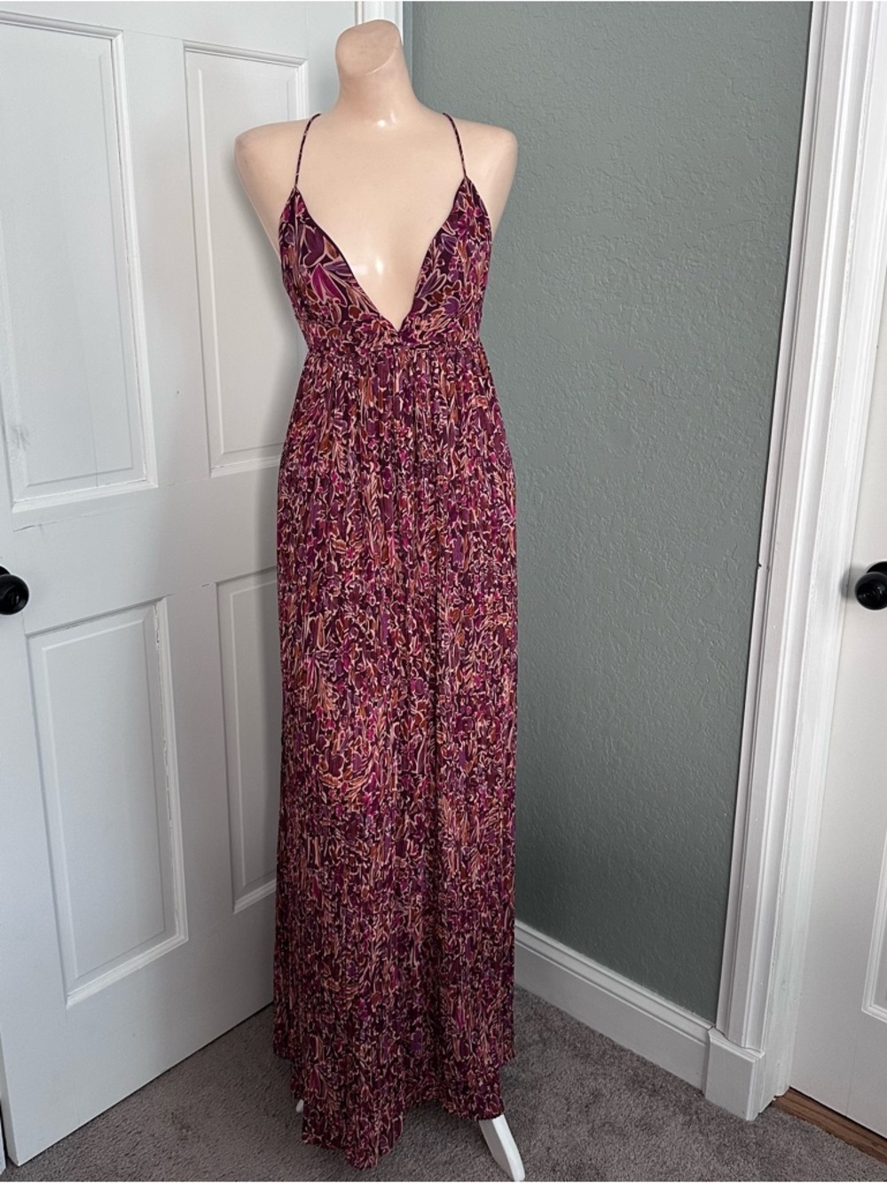 LULU’S KIT PLUM MULTI FLORAL PLEATED LACE UP MAXI DRESS - Picture 6 of 16